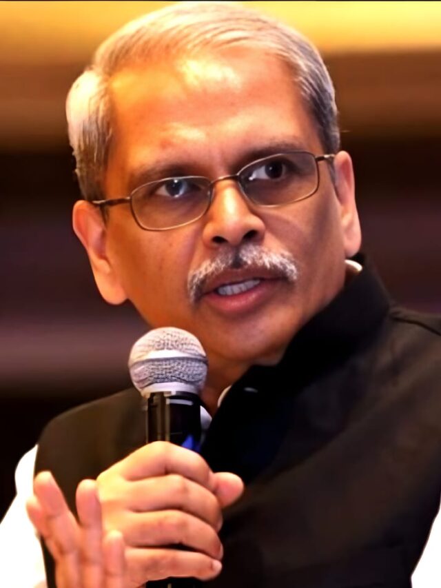 Kris Gopalakrishnan के ऊपर sc/st एक्ट के तहत मामला दर्ज